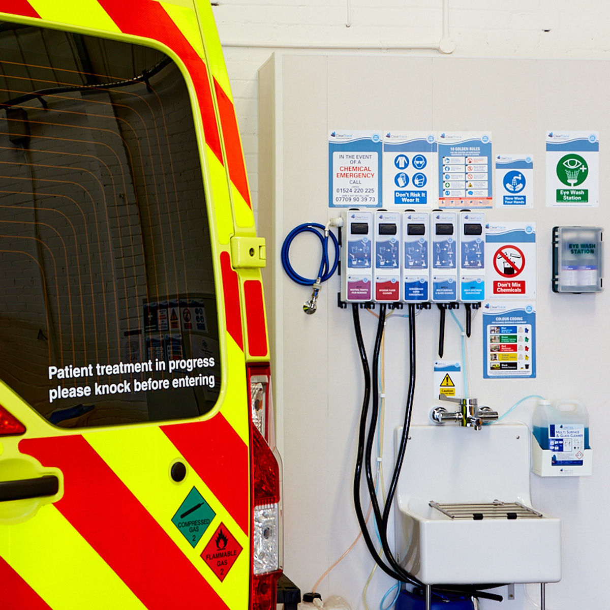 x-ION-training-ambulances-308 copy x-ION-training-ambulances-308 copy